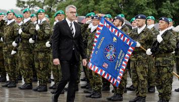 Další podivná diplomka: Problémy má i ministr obrany Metnar!