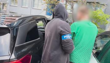Po odsouzení do vězení nenastoupil. Policie dopadla muže, který týral bezdomovce