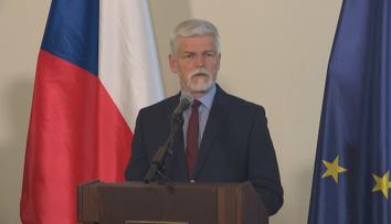 Prezident podepsal nové zákony. Mění se volby i prodej zbraní