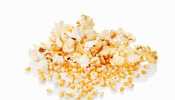 Proč zůstanou v popcornu nevypukaná zrnka? VYSVĚTLENÍ