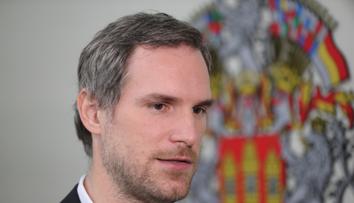 Muž se na vyptával na odměnu za vraždu primátora. Jde po něm policie