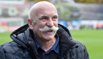 Sudí Jirků slaví 70. Teprve jdu do mužů, vtipkuje. Derby ho dodnes bolí
