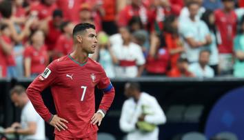 Ronaldova „sekta“ řádí na sítích. Nechutně šikanují partnerku jeho spoluhráče