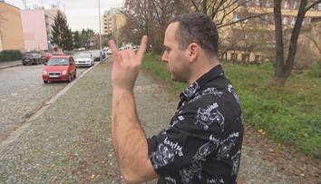 Na pondělí připadá Světový den pozdravů. Lidé ho slaví neobvykle