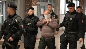 Košický policista měl umlátit k smrti muže kvůli krádeži láhve alkoholu