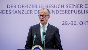 Merz varuje před dalším ohrožením pro Evropu. Kimovo spojenectví s Putinem sílí