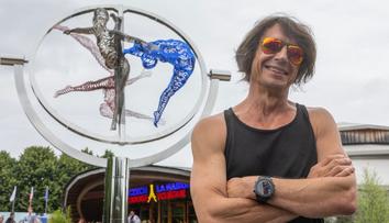 Legendární Čáslavská má v Praze sochu, symbolizuje gymnastické pohyby
