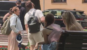 Mamahotel netáhne. Češi opouští rodný dům dříve než v minulosti