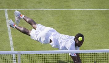 VIDEO: Velká paráda! Létající Monfils zachránil rybičkou ztracený fiftýn