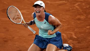 Neskutečná dominance polské tenistky. Šwiateková ovládla French Open