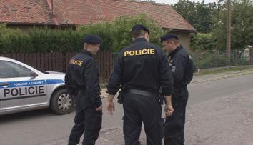 Dívku měli zakuklenci v Bohumíně lákat do auta. Vše si vymyslela, chtěla pomoci policii