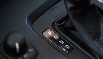 Auto s automatem: Víte, jaký ze 4 druhů převodovek vybrat?