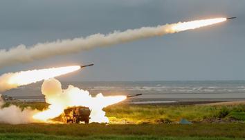 Tchaj-wan vypálil rakety směrem k Číně. Budeme pokračovat, vzkázala armáda