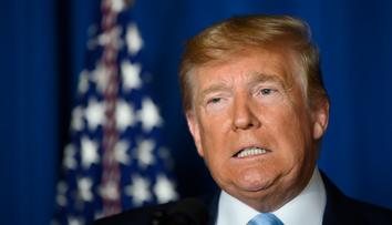 Írán zažaluje Trumpa u Haagského tribunálu jako válečného zločince