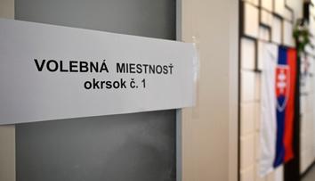 Na Slovensku museli přerušit volby. V lístcích našli podezřelý prášek