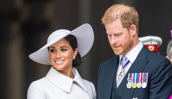Pravý důvod, proč nebyla Meghan na Karlově korunovaci. Všem lhali