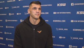 Radši do klece než do televize. Český MMA zápasník promluvil o Superlovu