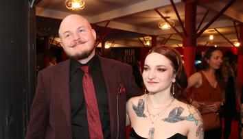 Syn Ivety Bartošové Artur má opět důvod k radosti. Slova o svatbě s přítelkyní