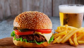 Burger King vyzval: Podpořte naši konkurenci a dejte si McDonald's!