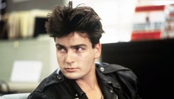 Exkluzivně pro TV Nova. Charlie Sheen otevřeně o svých závislostech i HIV