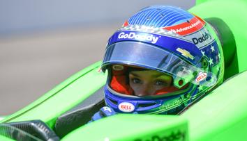 Loni Alonso, letos Patricková. Indy500 přilákala další hvězdu