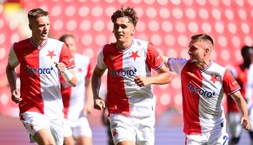 Chytil dvěma góly zařídil výhru nad Pardubicemi. Slavia zůstává stoprocentní