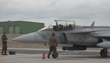 České gripeny vyrazily na misi. Budou chránit vzdušný prostor Islandu