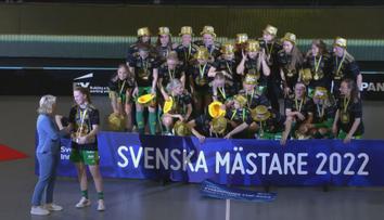 Ratajová a Langer skórovali v superfinále. Na trofej ale nedosáhli