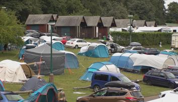Do kempů v Českém ráji se lidé rádi vrací. Láká je turistika i koupání