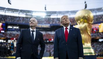 Infantino má vlivného zastánce. Pokud odejde, nikdy nebudou tak výděleční, říká Trump