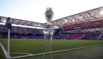 Superpohár UEFA ON-LINE: Aston Ville chybí hvězdy, na lavičce i vítěz Zlatého míče