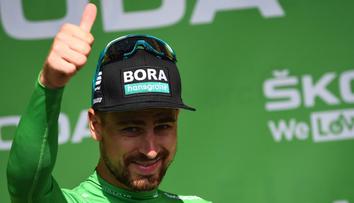 Fenomén Sagan je osobností Tour: Drtí soupeře, stíhá bavit i fanoušky