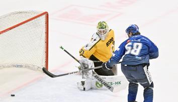 Jágr má další rekord, stal se nejstarším hráčem v historii. Gólem pomohl k výhře