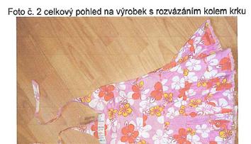 Pozor na nebezpečné šatičky! Děti se na nich můžou uškrtit, varuje ČOI