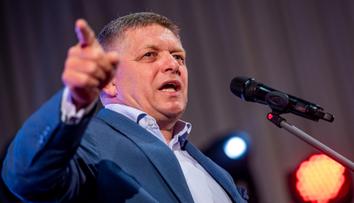 Robert Fico si jde pro vítězství, tvrdí průzkum. Může ale skončit jako Paroubek