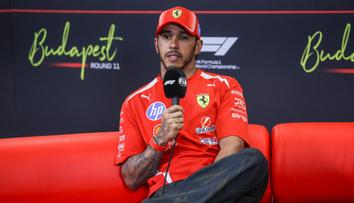 Hamilton si užívá letní pauzu. Kardashian sdílela romantické fotky