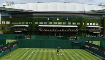 Wimbledon skončil, kurty žijí dál! Co se tam děje po zbytek roku?