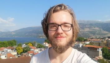 Janek před třemi týdny zmizel v Řecku. Poslal divnou SMS, říká zoufalá matka
