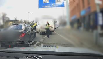 Dramatická honička v Brně: Policie na řidiče musela vytáhnout zbraň