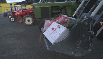 Advent v Čáslavi. Zemědělské muzeum vánočně vyzdobilo 13 traktorů