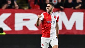 Slavia–Lens ON-LINE: Premiérová trefa Šturma v LM. Slavia hraje o deseti