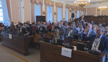 Stát ještě nemá přiznání majetku všech politiků. Přibijte mě na kříž, říká Berkovec