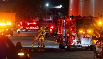 V Los Angeles se zřítil vrtulník. Tři lidé zemřeli