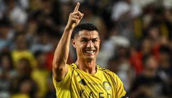 Ronaldo po svatbě šokoval fanoušky. Nechal si obarvit vlasy