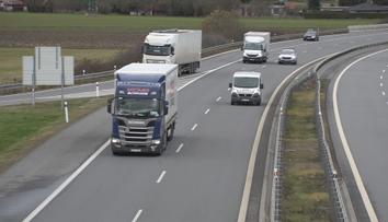 Rok testování limitu 150 km/h na dálnici: Ptejte se dopravního experta