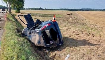 Za hodinu tři smrtelné nehody. Zemřeli dva motorkáři a řidič osobního auta