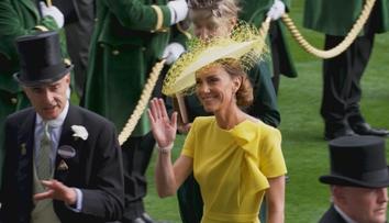 Královská rodina zavítala na prestižní dostihy. Princezna Kate upoutala pozornost