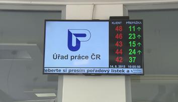 Podpora v nezaměstnanosti se zvedne. Má to povzbudit lidi, aby se nebáli změnit práci