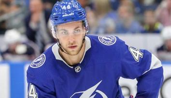 Raritní setkání! V Praze se náhodně potkali držitelé pěti Stanley Cupů