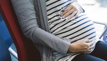 Mladé ženě lékaři tvrdili, že je těhotná. Nakonec si vyslechla krutou diagnózu